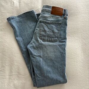 Lucky Brand Women’s Mid Rise Sweet Boot Jeans